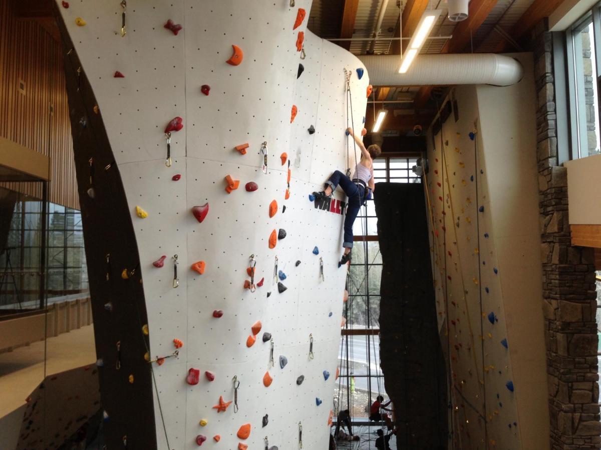 Apartment 405 Bear Creek Crossing キャンモア エクステリア 写真